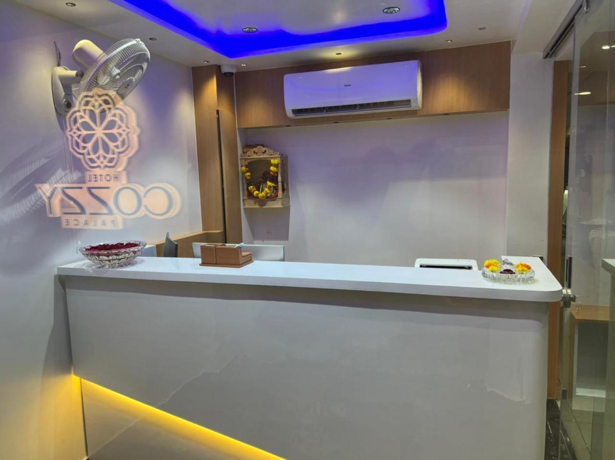 Hotel Cozzy Palace Surat Bagian luar foto